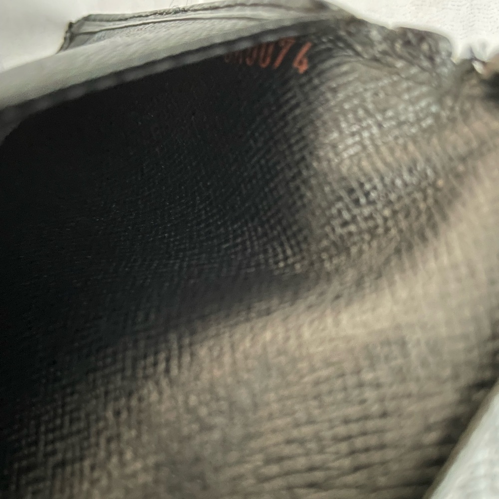 Louis Vuitton EPI Leather Wallet, With C.O.A - Picture 6 of 9